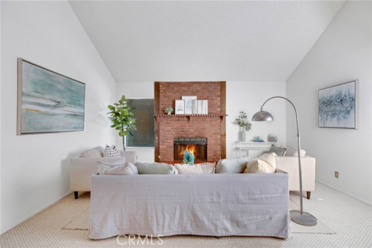 2 Bed Home for Sale in Van Nuys, California