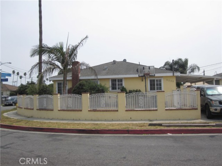  Income Home for Sale in Inglewood, California