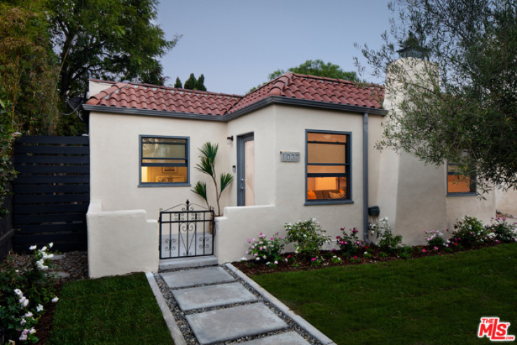 2 Bed Home for Sale in Venice, California