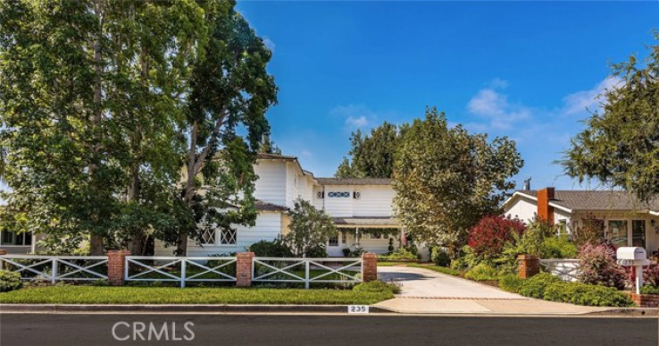 Residential Home in East Costa Mesa