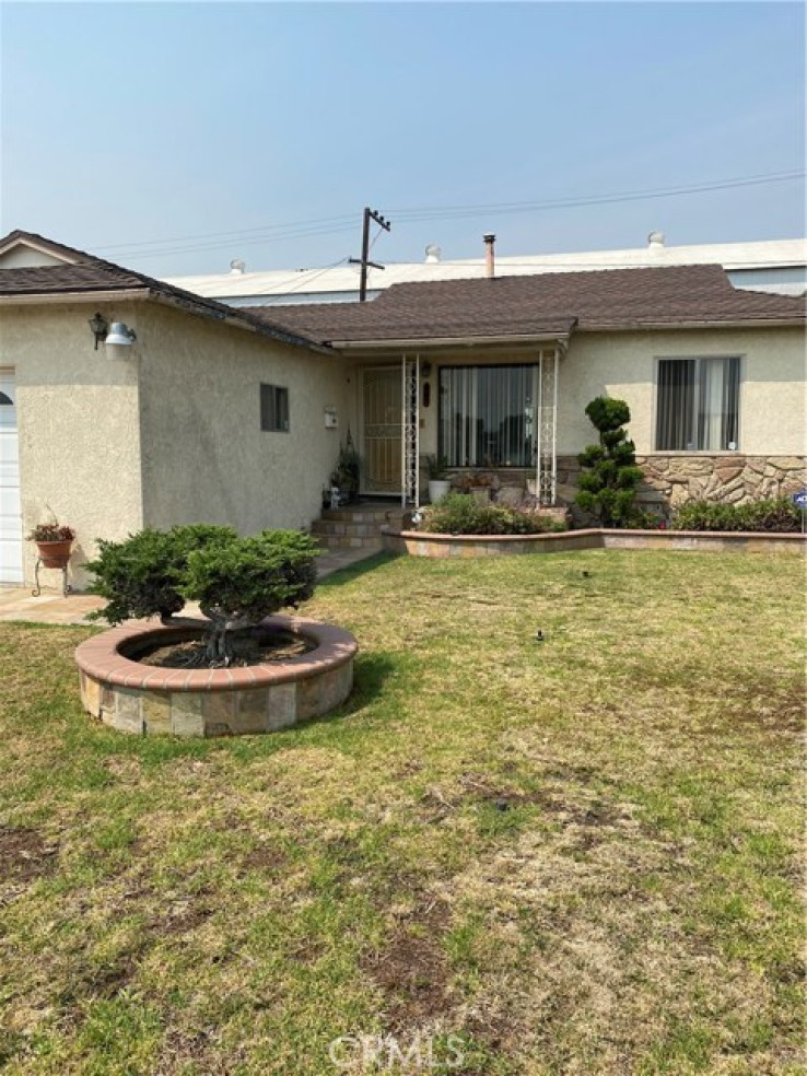 Residential Home in Compton N of Rosecrans, E of Central