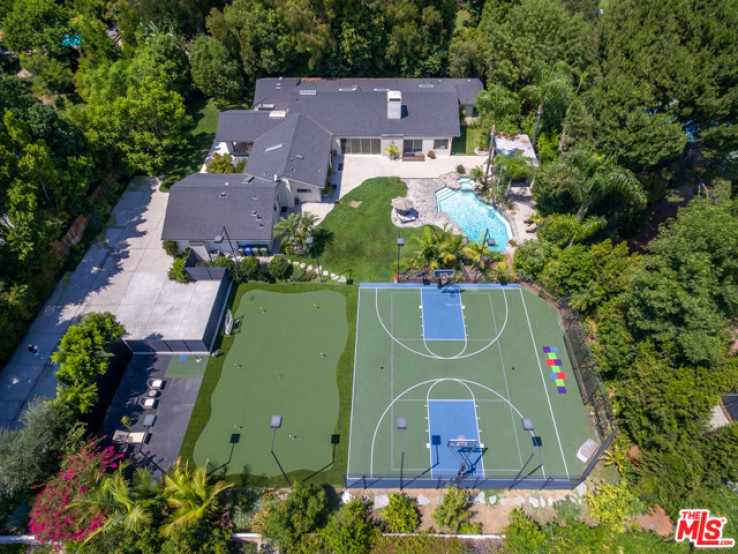 4 Bed Home for Sale in Encino, California
