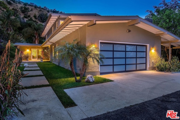 4 Bed Home for Sale in Los Angeles, California