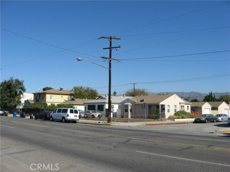 2 Bed Home for Sale in North Hollywood, California