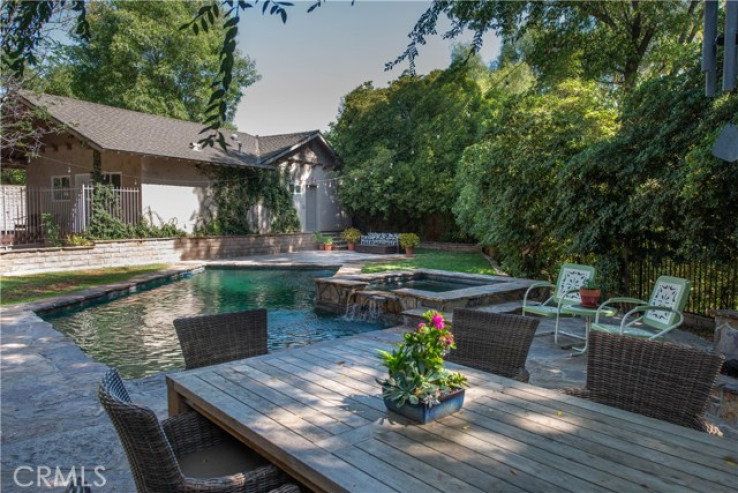 5 Bed Home for Sale in Granada Hills, California