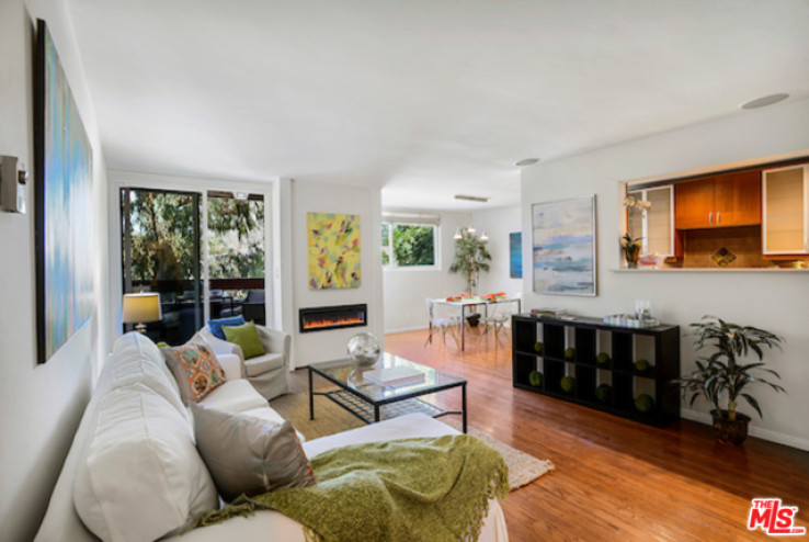 Residential Home in Brentwood