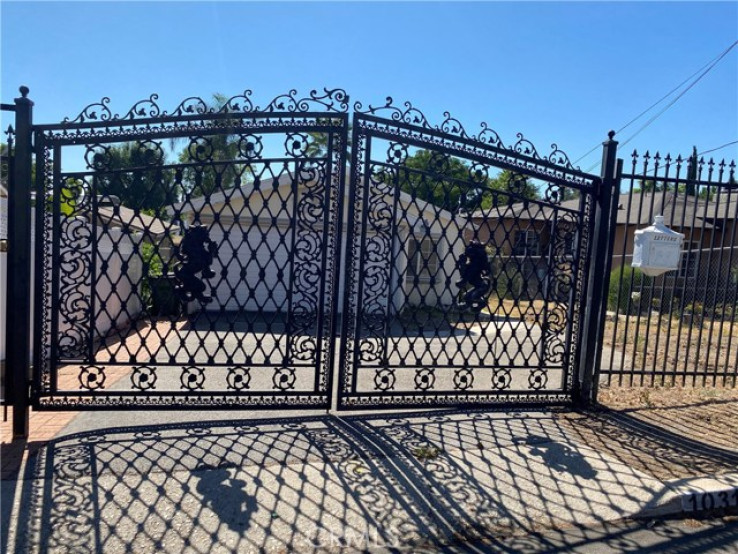 3 Bed Home for Sale in Tujunga, California