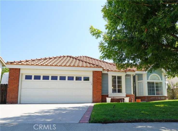 3 Bed Home for Sale in Canyon Country, California