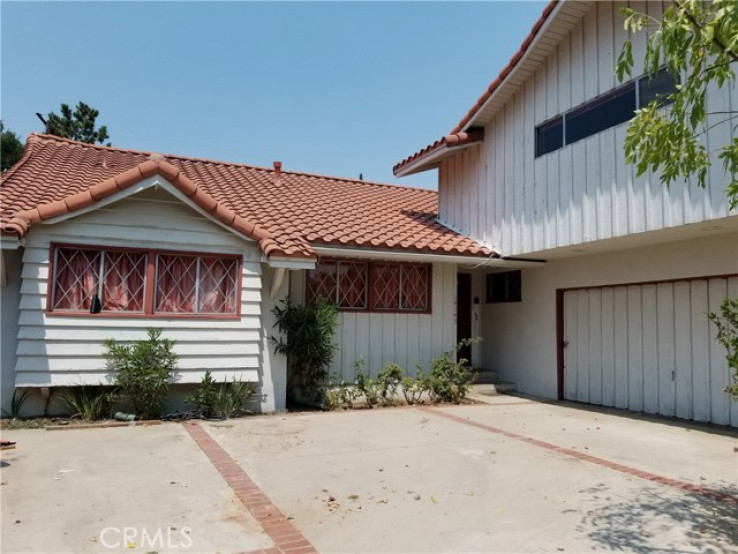 4 Bed Home for Sale in Sherman Oaks, California