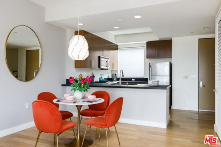 1 Bed Home for Sale in Los Angeles, California