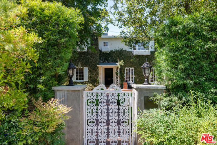 4 Bed Home for Sale in Los Angeles, California