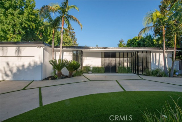 4 Bed Home for Sale in Encino, California