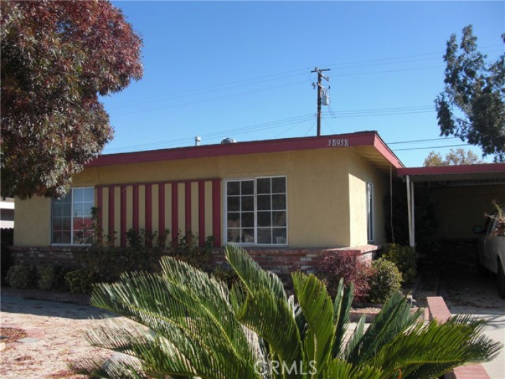 3 Bed Home for Sale in Palmdale, California