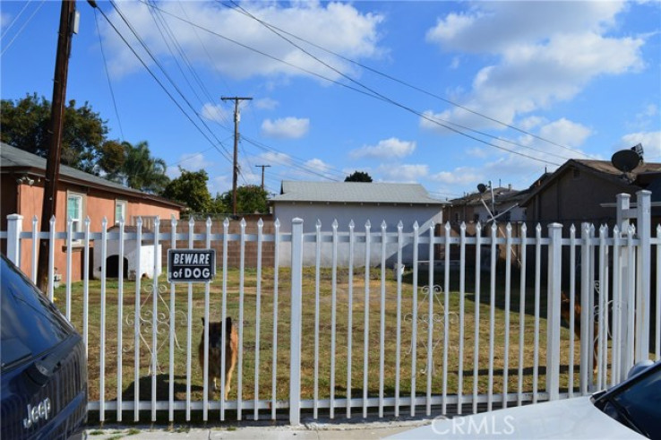Land in Compton N of Rosecrans, E of Central