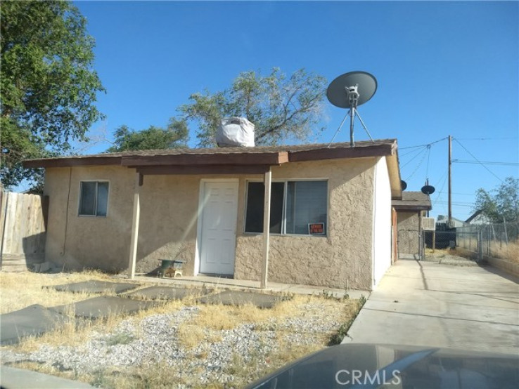 Residential Income in Adelanto