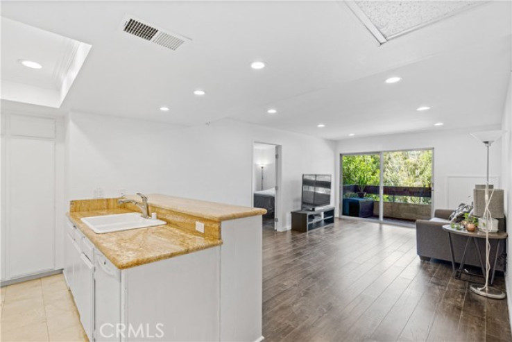 2 Bed Home for Sale in Los Angeles, California