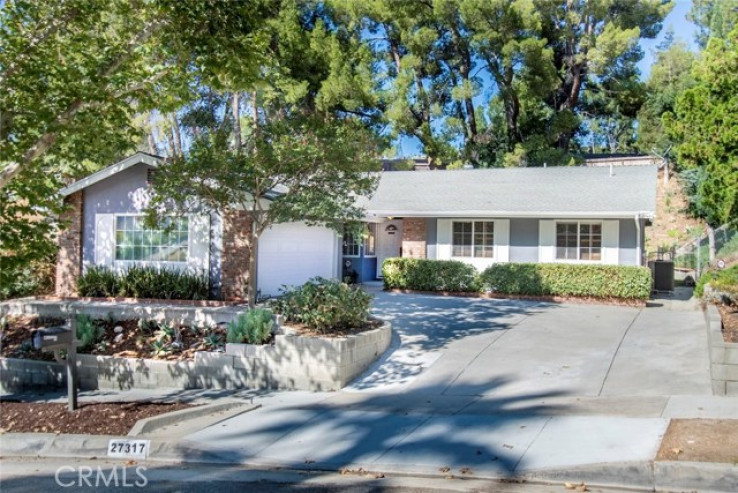 4 Bed Home for Sale in Saugus, California