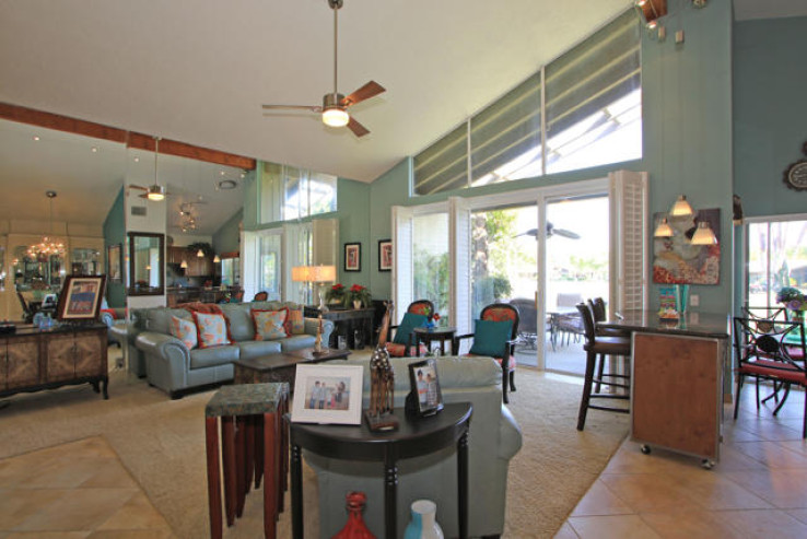 Residential Home in East Palm Desert