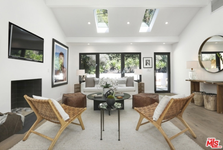 3 Bed Home for Sale in Los Angeles, California