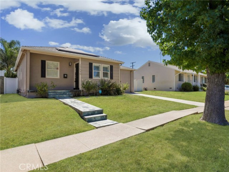 3 Bed Home for Sale in Encino, California