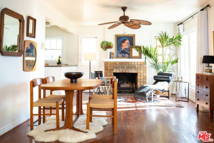 Residential Home in Hollywood Hills East