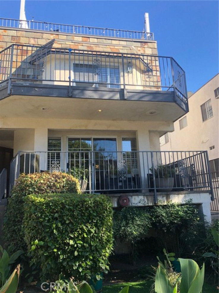 2 Bed Home for Sale in West Hollywood, California