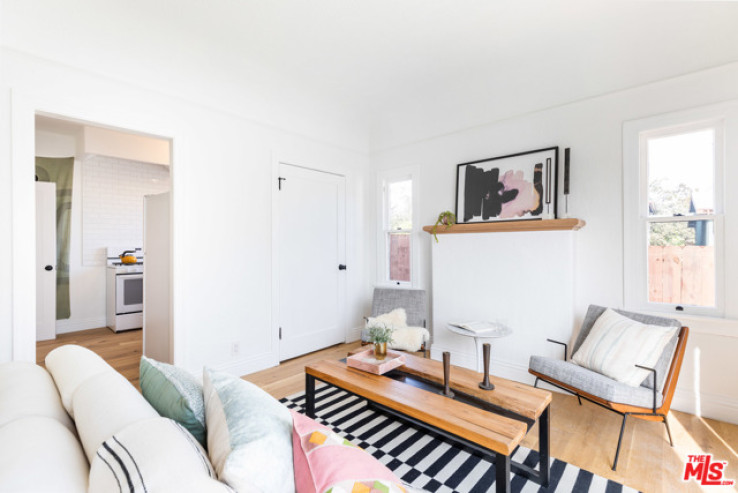 1 Bed Home for Sale in Los Angeles, California