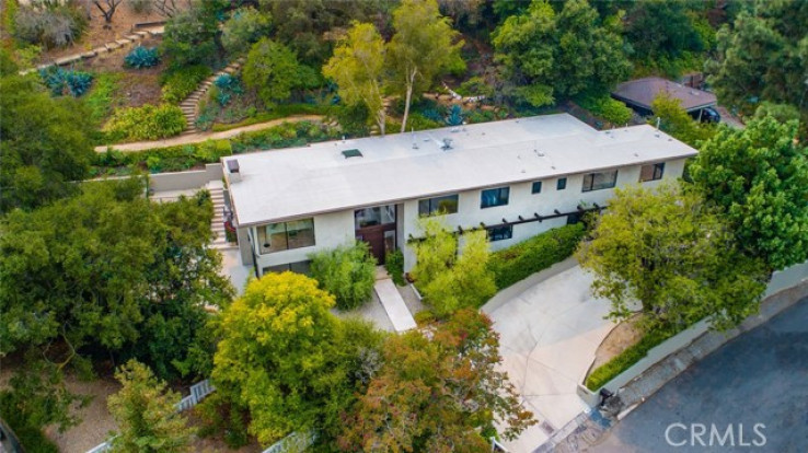 4 Bed Home for Sale in Studio City, California