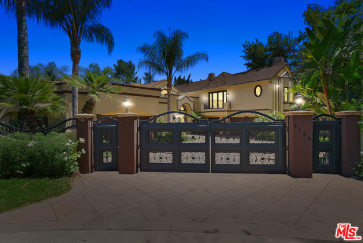 6 Bed Home for Sale in Encino, California
