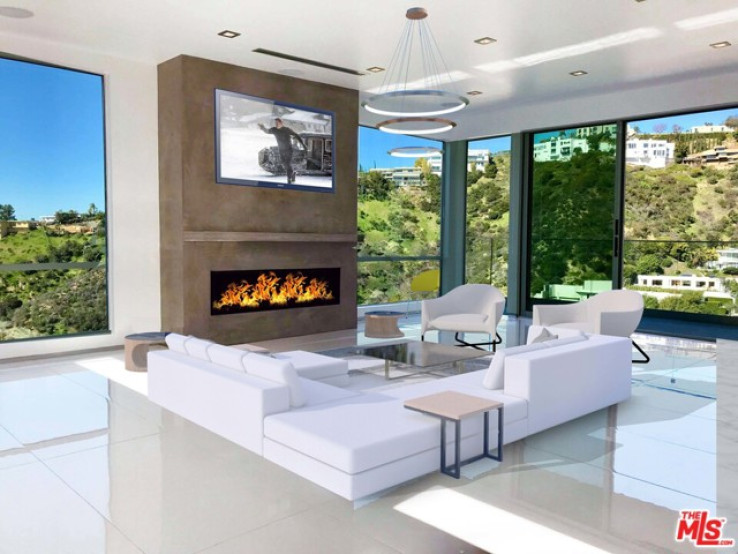 Residential Home in Sunset Strip - Hollywood Hills West