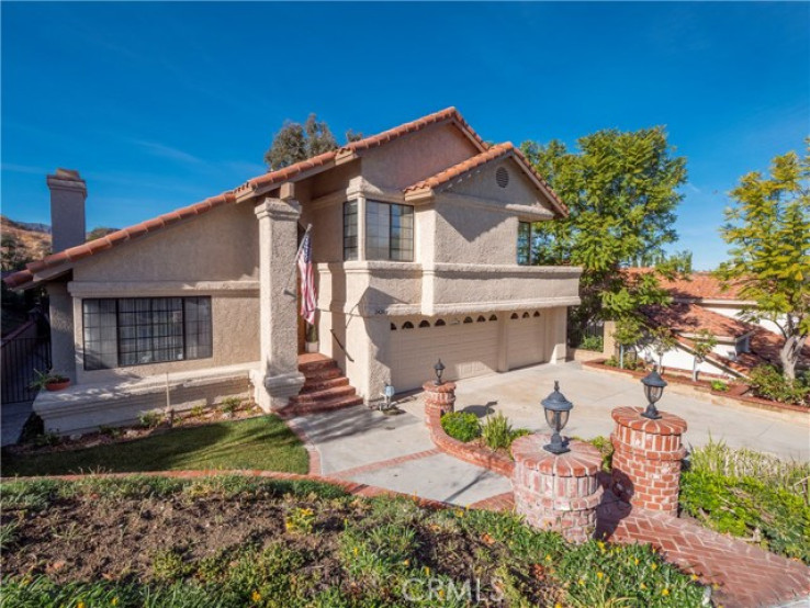 4 Bed Home for Sale in Newhall, California