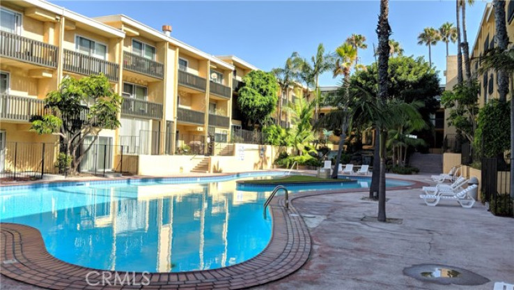 2 Bed Home for Sale in El Segundo, California