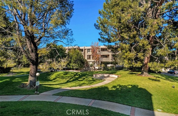 2 Bed Home for Sale in Sherman Oaks, California
