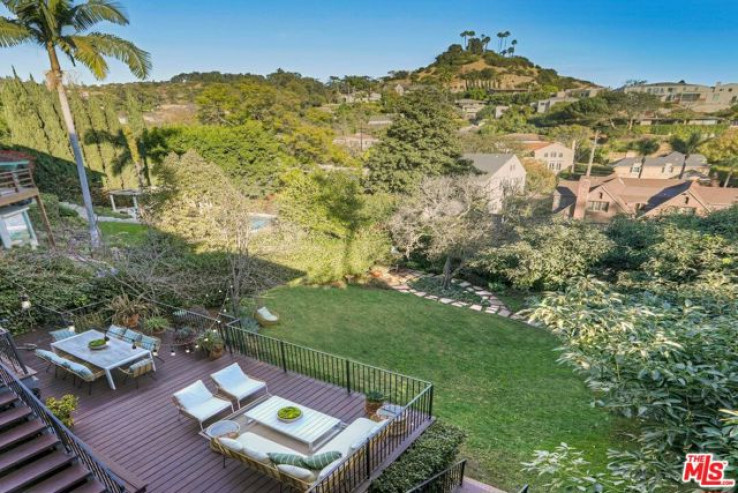 4 Bed Home for Sale in Los Angeles, California