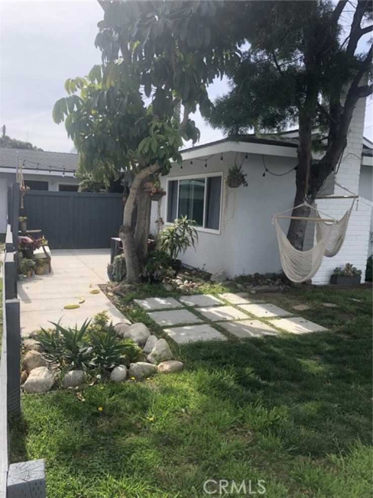  Income Home for Sale in Costa Mesa, California