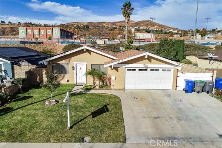 4 Bed Home for Sale in Canyon Country, California