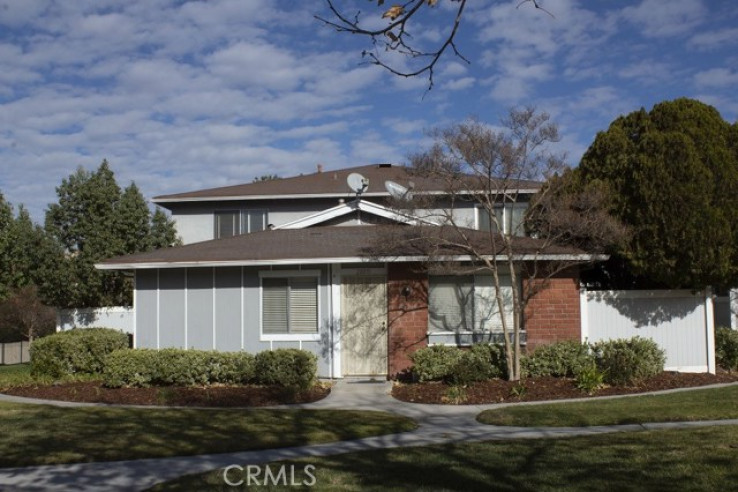 2 Bed Home for Sale in Saugus, California