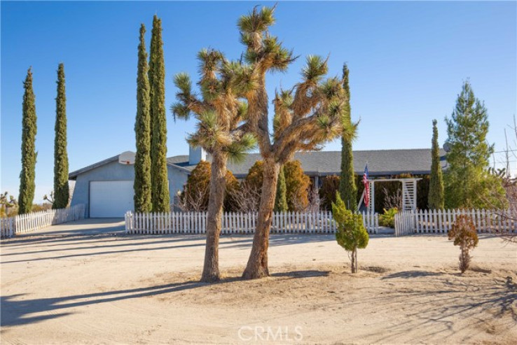 3 Bed Home for Sale in Llano, California
