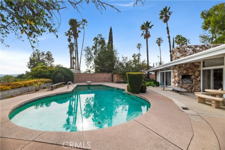 5 Bed Home for Sale in Granada Hills, California
