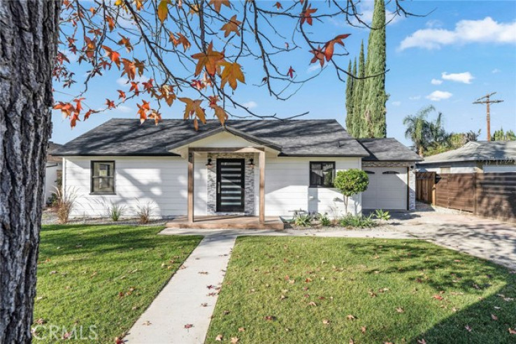 Residential Home in Lake Balboa