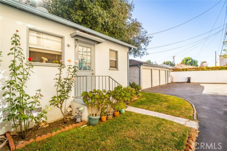  Income Home for Sale in Burbank, California