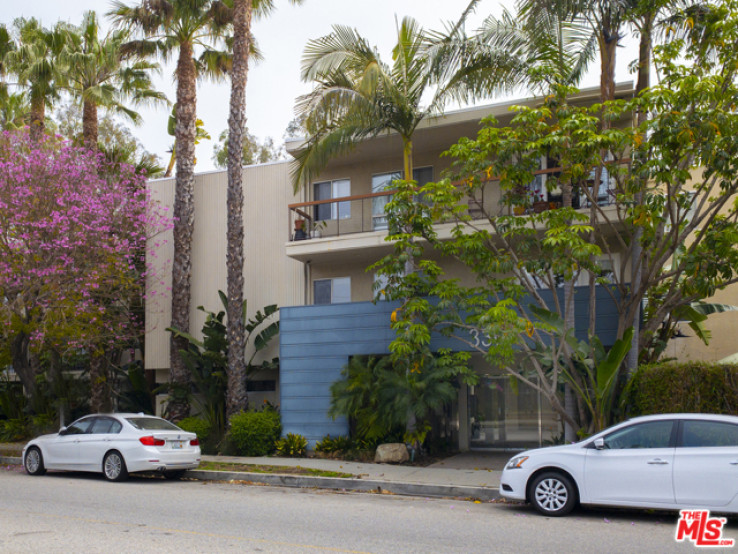 2 Bed Home for Sale in Los Angeles, California