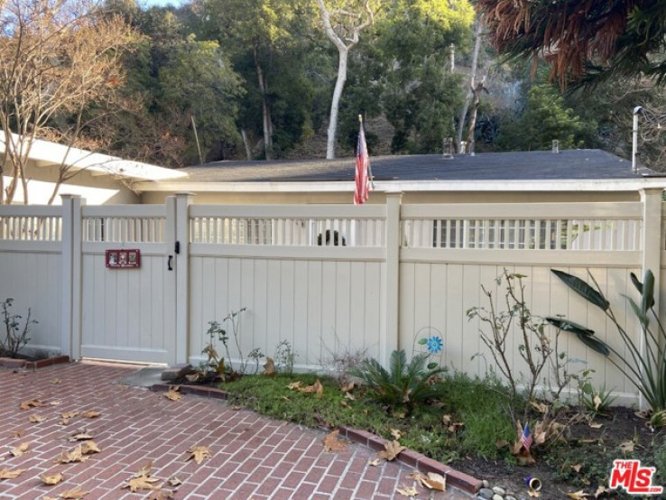 4 Bed Home for Sale in Los Angeles, California