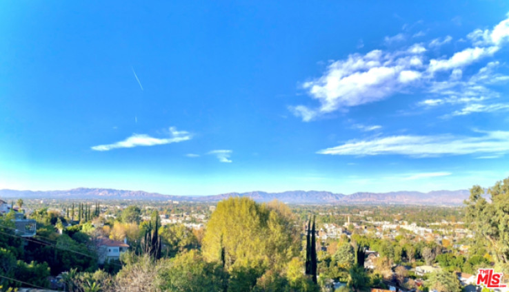 4 Bed Home for Sale in Sherman Oaks, California