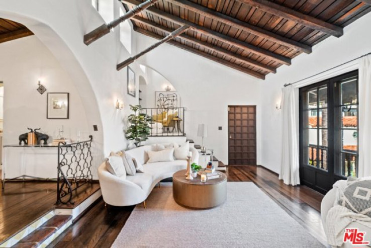 Residential Home in West Hollywood Vicinity