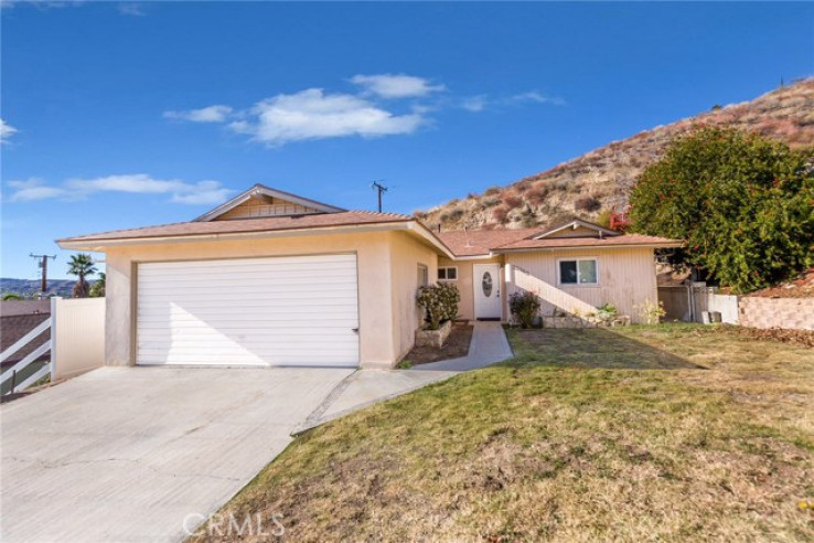 3 Bed Home for Sale in Canyon Country, California