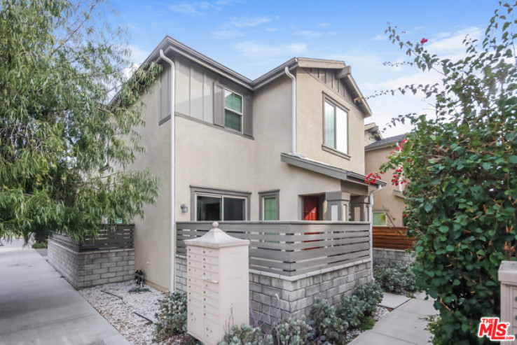 3 Bed Home for Sale in North Hollywood, California