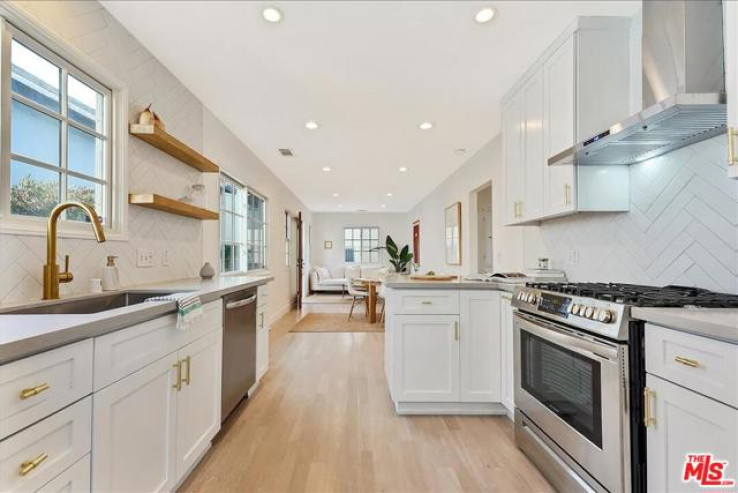 2 Bed Home for Sale in Los Angeles, California