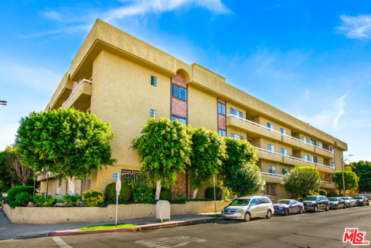 Residential Home in Sherman Oaks