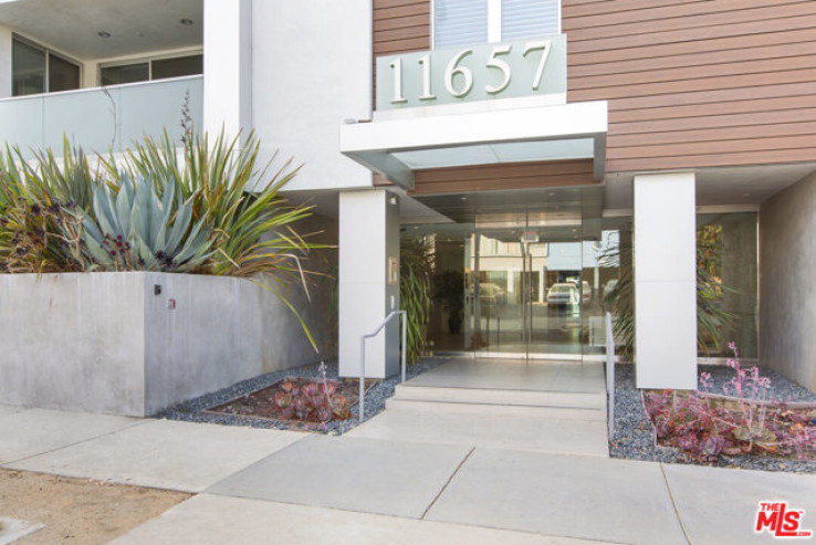 2 Bed Home for Sale in Los Angeles, California